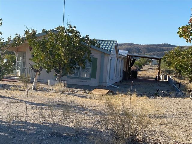 18013 Cholla Chuck Drive, Wikieup, AZ 85360