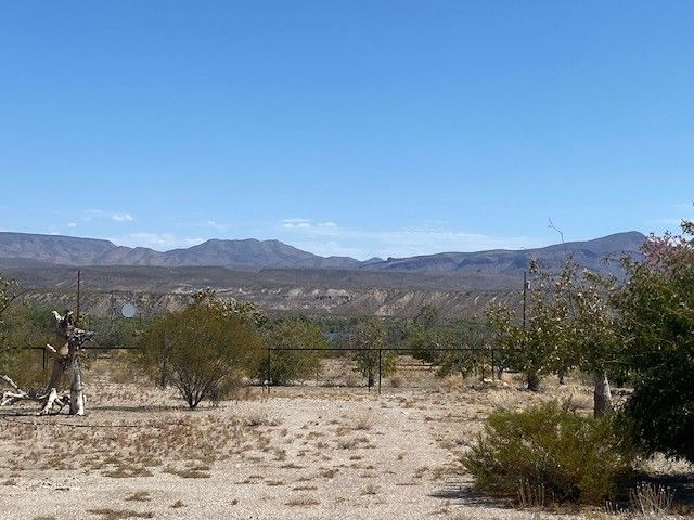 18013 Cholla Chuck Drive, Wikieup, AZ 85360
