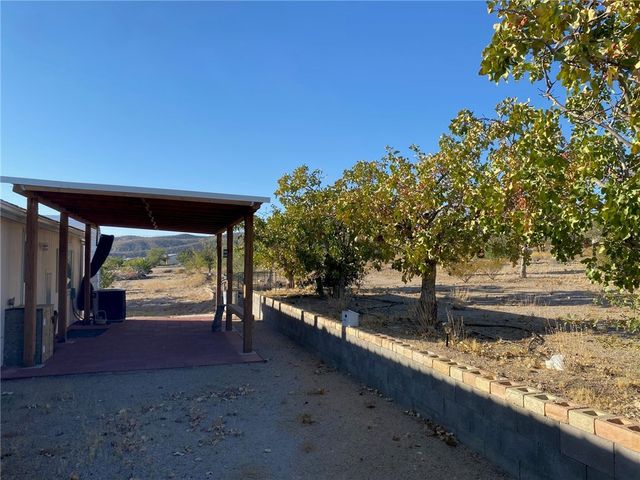 18013 Cholla Chuck Drive, Wikieup, AZ 85360