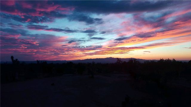 18013 Cholla Chuck Drive, Wikieup, AZ 85360