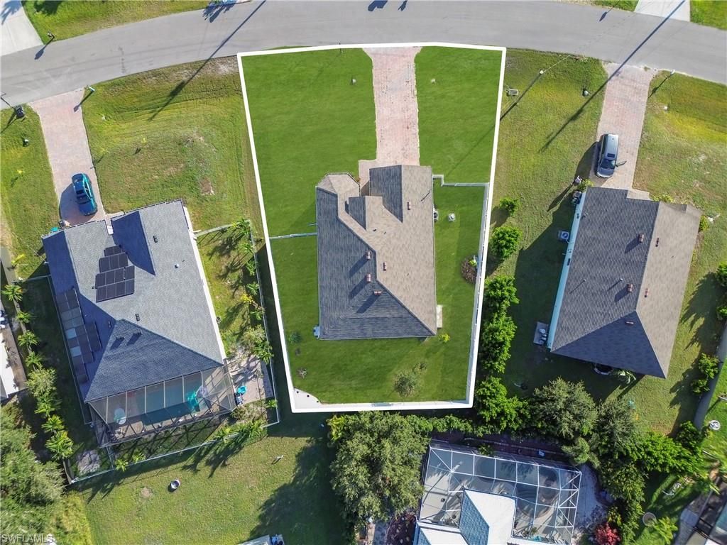 Image 2 of property listing at 1717 NW 9th TER, Cape Coral, FL 33993