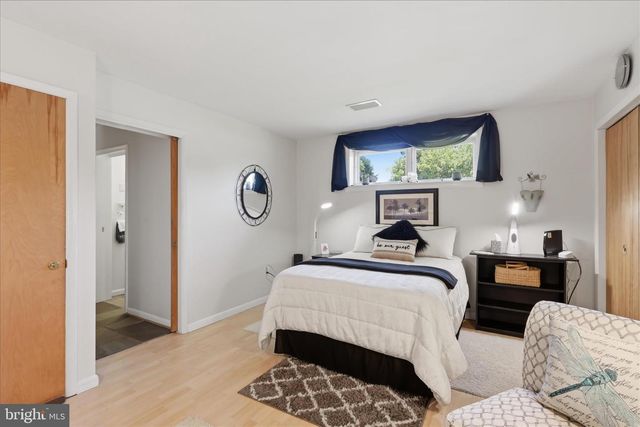 5989 GROVE HILL RD, Frederick, MD 21703