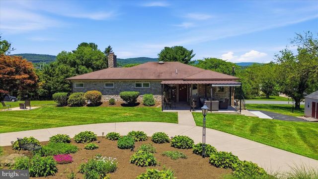 5989 GROVE HILL RD, Frederick, MD 21703