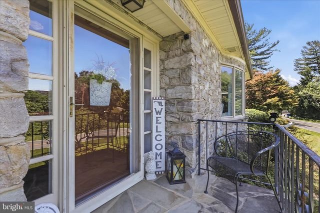 5989 GROVE HILL RD, Frederick, MD 21703