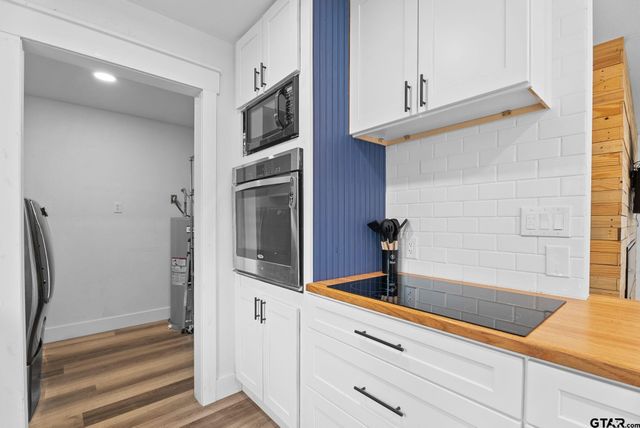 23190 Lakewood Drive, Frankston, TX 75763