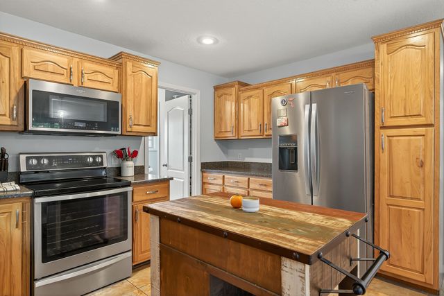 900 Brotherton Dr, Cookeville, TN 38506