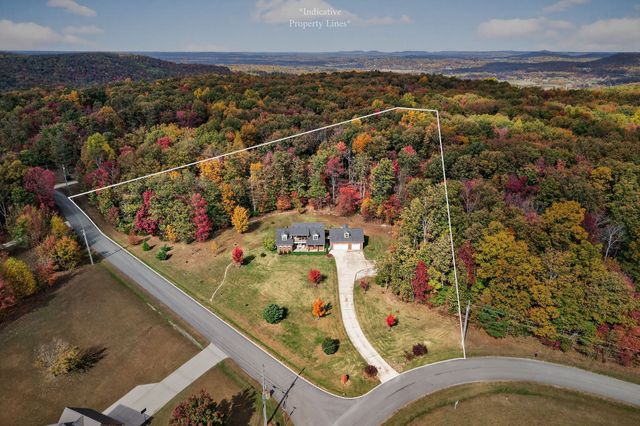 900 Brotherton Dr, Cookeville, TN 38506