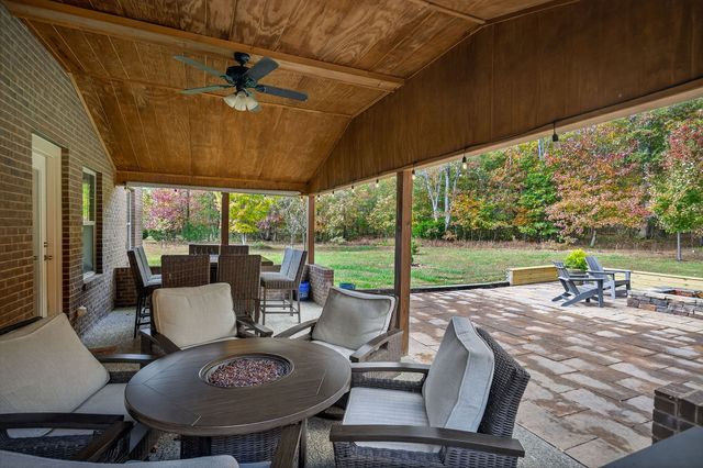 900 Brotherton Dr, Cookeville, TN 38506