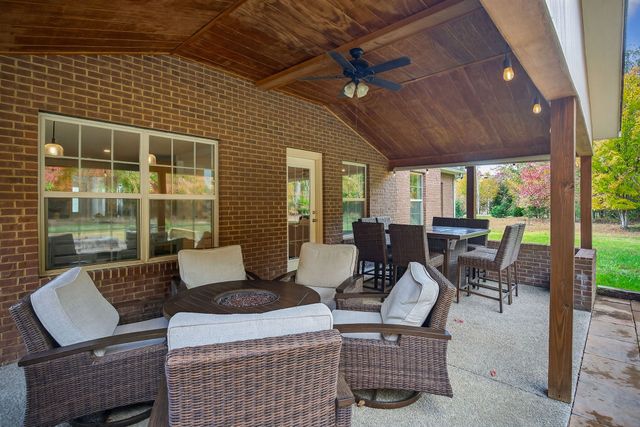 900 Brotherton Dr, Cookeville, TN 38506