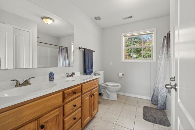 900 Brotherton Dr, Cookeville, TN 38506