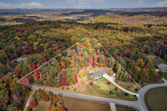 900 Brotherton Dr, Cookeville, TN 38506