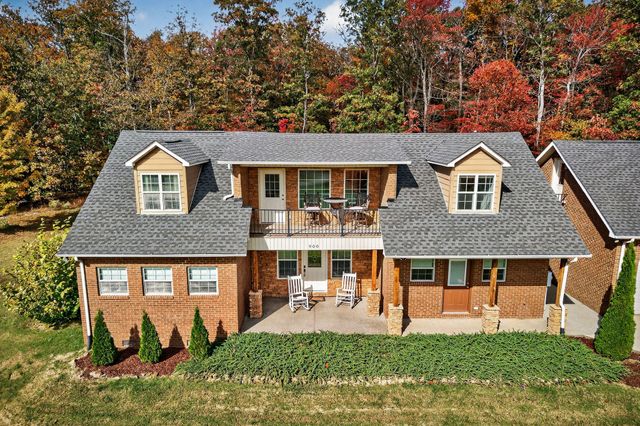 900 Brotherton Dr, Cookeville, TN 38506