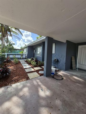 1711 NW 27th Ter, Fort Lauderdale, FL 33311