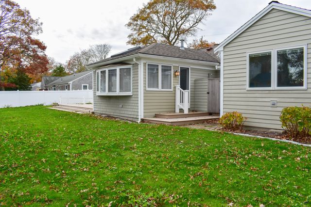 76 Tanglewood Drive, West Yarmouth, MA 02673