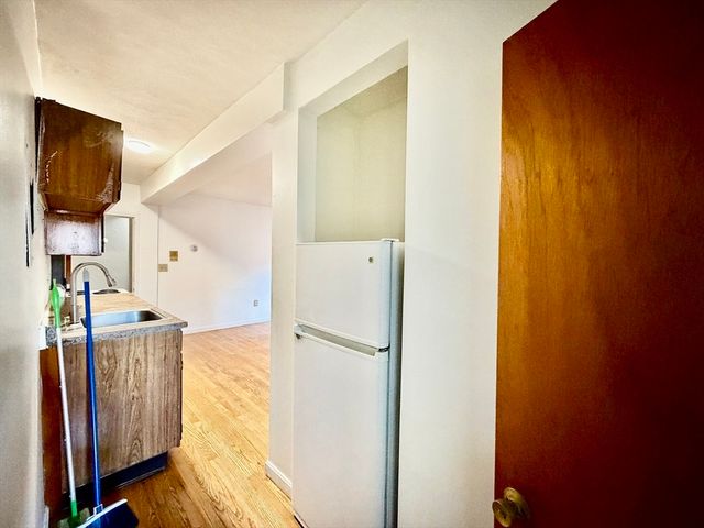 21 Billings Rd 1, Quincy, MA 02171