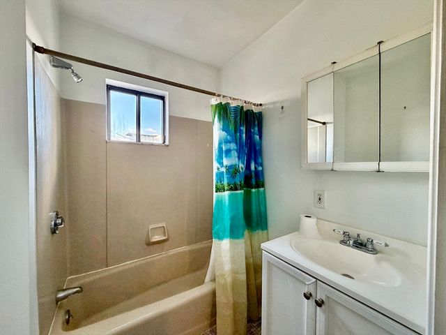 21 Billings Rd 1, Quincy, MA 02171