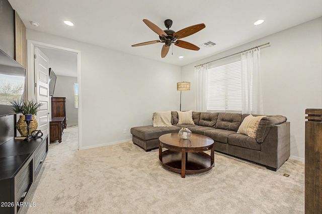 2906 E SANDS Drive, Phoenix, AZ 85050