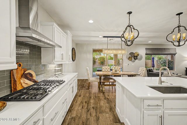 2906 E SANDS Drive, Phoenix, AZ 85050