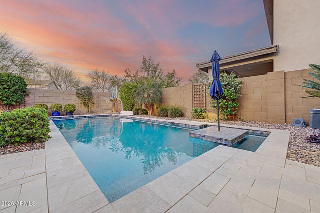 2906 E SANDS Drive, Phoenix, AZ 85050