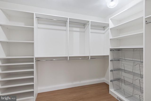 2328 ROCKVALE RD, Lancaster, PA 17602