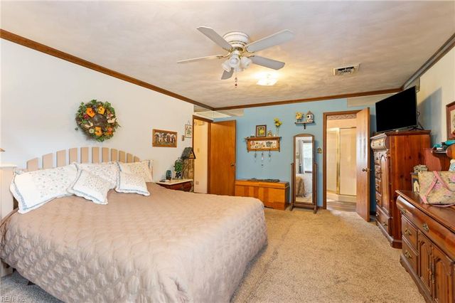 552 Sterling RD, Virginia Beach, VA 23464