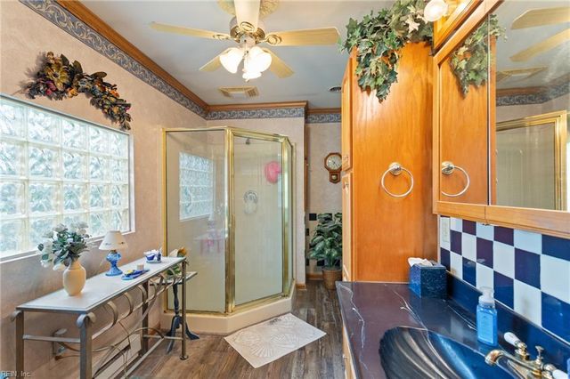 552 Sterling RD, Virginia Beach, VA 23464