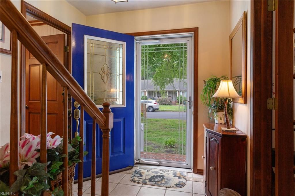 552 Sterling RD, Virginia Beach, VA 23464