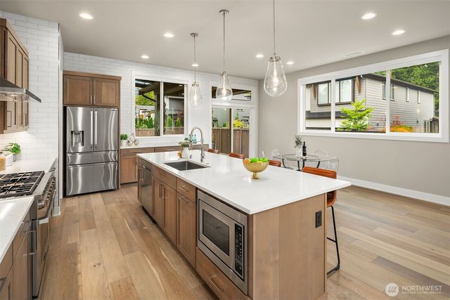2483 242nd Place NE, Sammamish, WA 98074