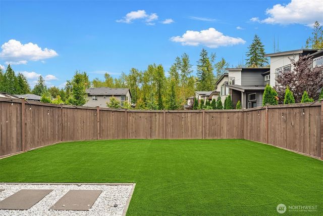 2483 242nd Place NE, Sammamish, WA 98074