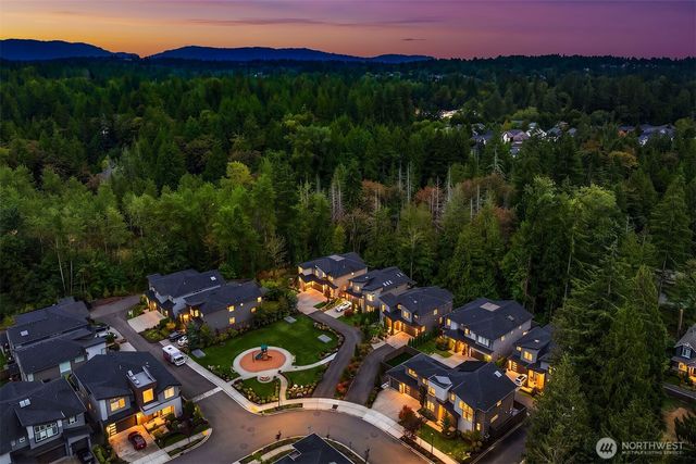 2483 242nd Place NE, Sammamish, WA 98074