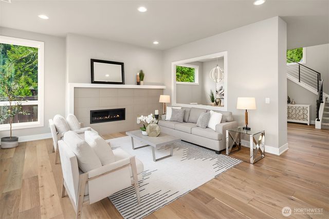 2483 242nd Place NE, Sammamish, WA 98074