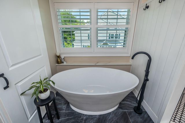 182 PORTSMOUTH CIR, Glen Mills, PA 19342
