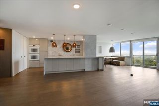 1 Claridge Drive 602, Verona, NJ 07044