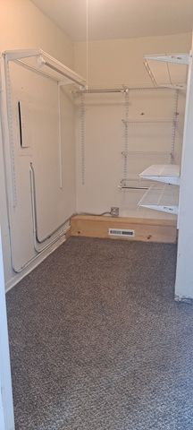 12B Kingery Quarter Road 108, Willowbrook, IL 60527