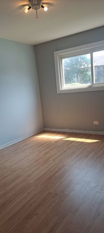 12B Kingery Quarter Road 108, Willowbrook, IL 60527