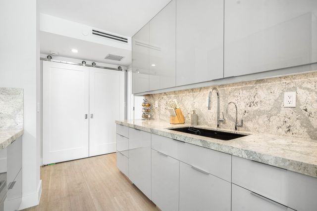 120 SE 5th Avenue 319, Boca Raton, FL 33432
