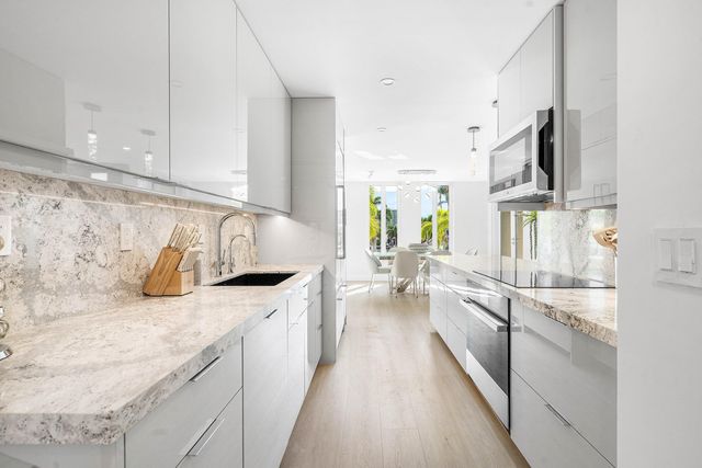 120 SE 5th Avenue 319, Boca Raton, FL 33432