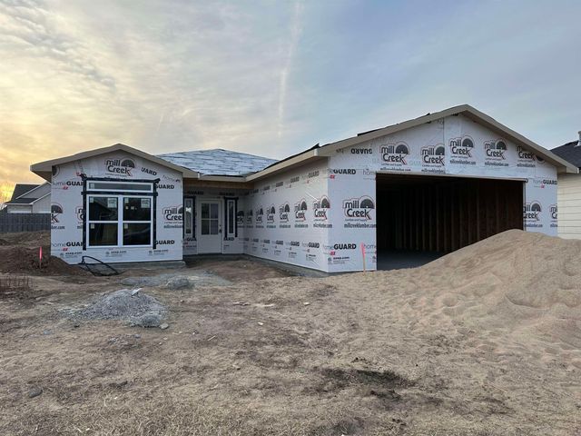 4304 N Sunny Ct, Wichita, KS 67205