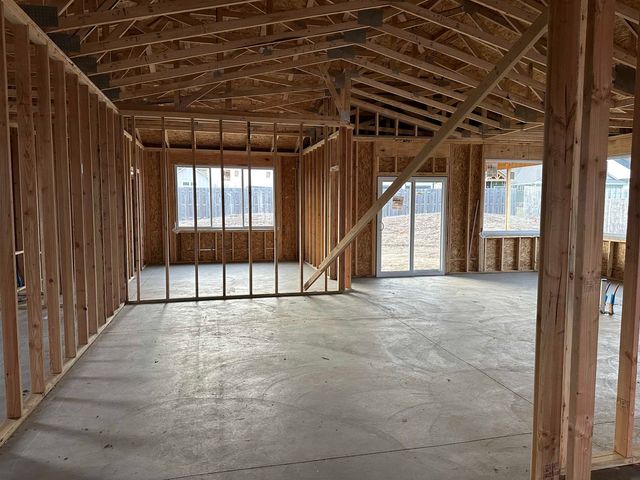 4304 N Sunny Ct, Wichita, KS 67205