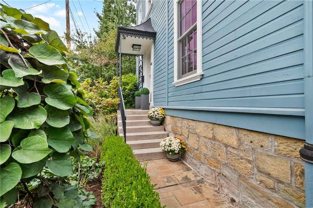 465 Emerson Street, Shadyside, PA 15206