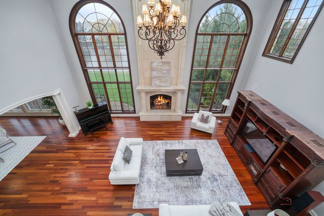 435 Winfield Lane, Inverness, IL 60010