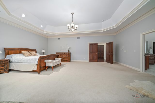 435 Winfield Lane, Inverness, IL 60010