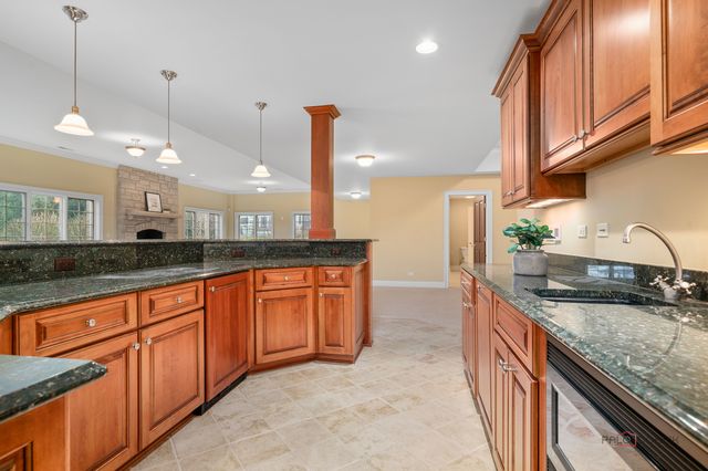 435 Winfield Lane, Inverness, IL 60010