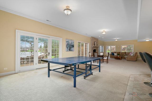 435 Winfield Lane, Inverness, IL 60010