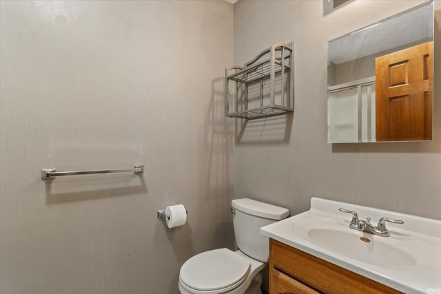 59214 Park Shore Drive, Elkhart, IN 46517