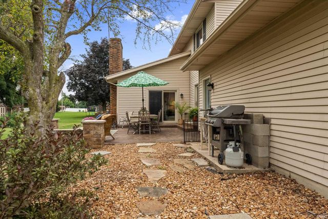 59214 Park Shore Drive, Elkhart, IN 46517