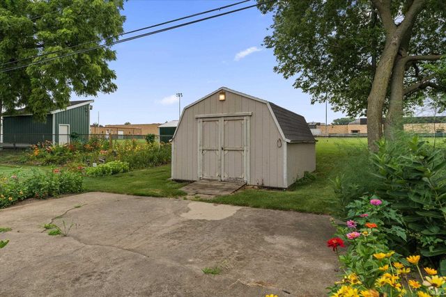 59214 Park Shore Drive, Elkhart, IN 46517