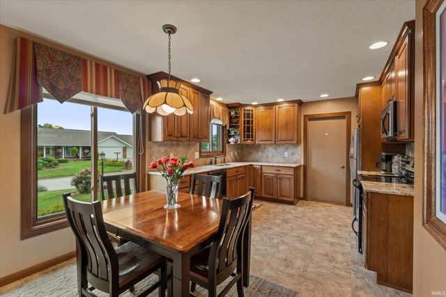 59214 Park Shore Drive, Elkhart, IN 46517