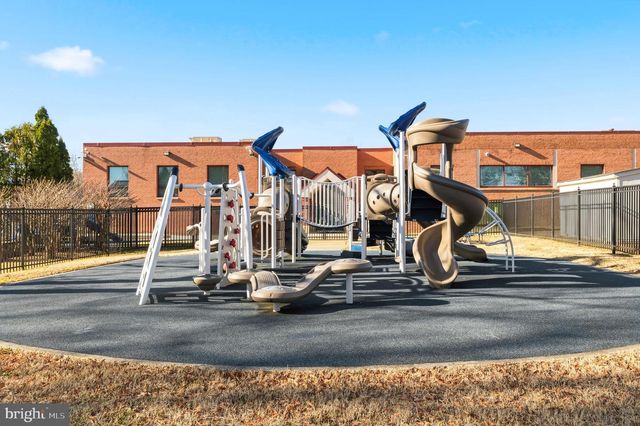 2914 DOUGLAS ST, Alexandria, VA 22306