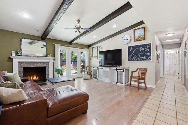 7000 Sunburst Way, Citrus Heights, CA 95621